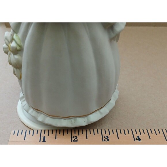 Vintage Kissing Angel Spinning Musical Figurine Made in Japan Little Girl Gift - Picture 12 of 12